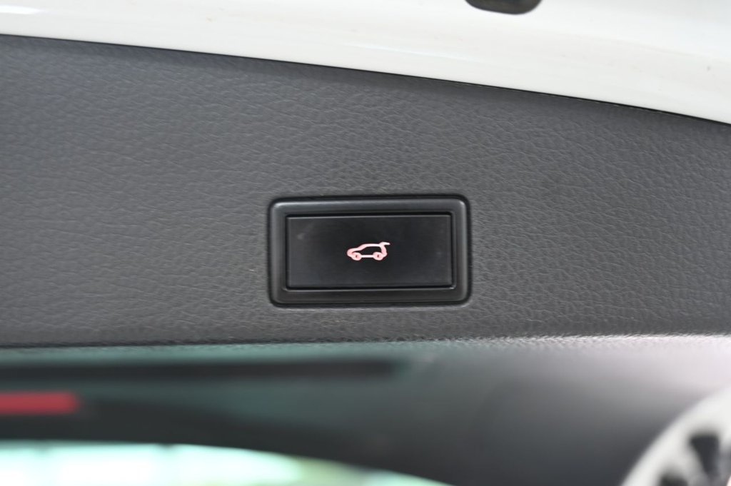 Used Volkswagen Touareg 2013 for sale - 76962121: Photo 41