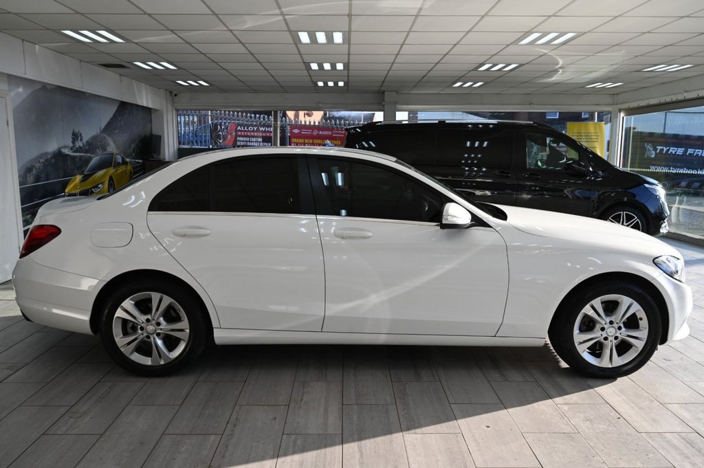 Used Mercedes-Benz C Class 2015 for sale - 76962138: Photo 3