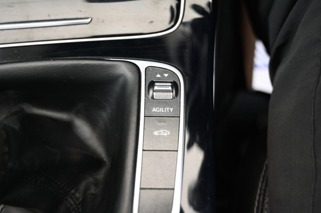 Used Mercedes-Benz C Class 2015 for sale - 77976559: Photo 35