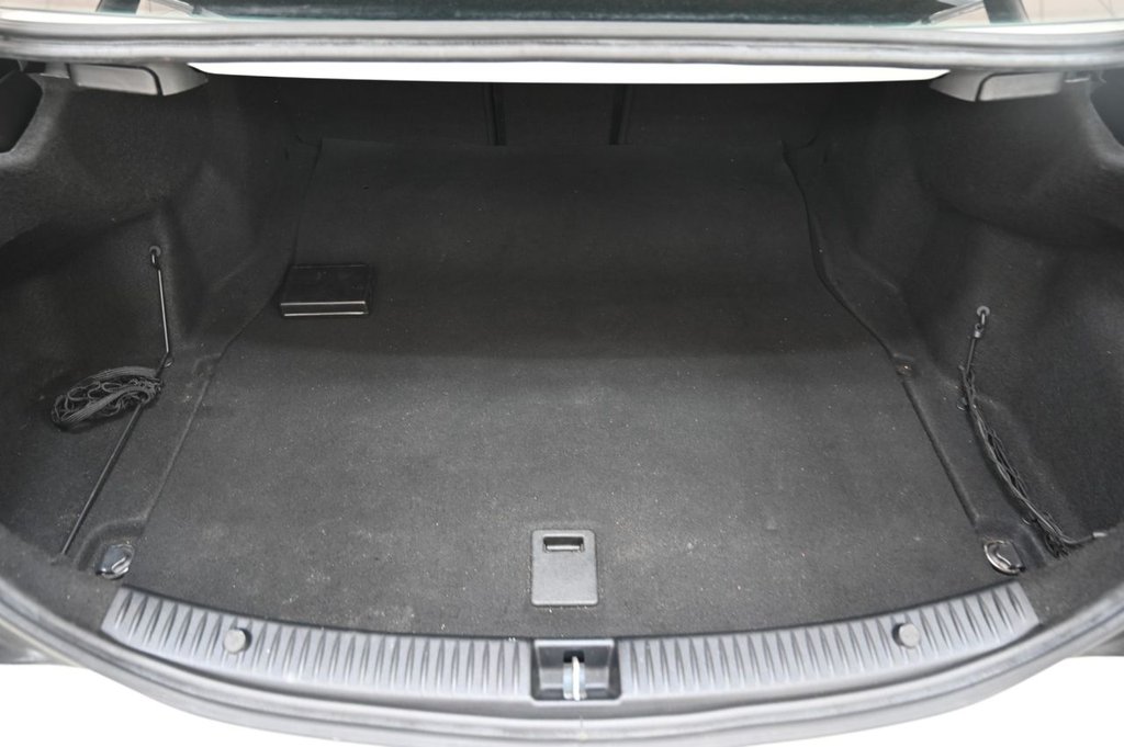 Used Mercedes-Benz C Class 2015 for sale - 77976559: Photo 8