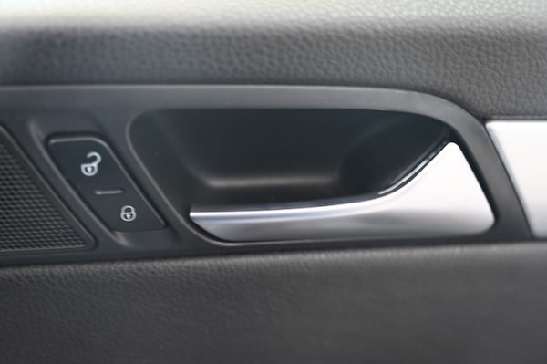 Used Volkswagen Sharan 2012 for sale - 76080307: Photo 33