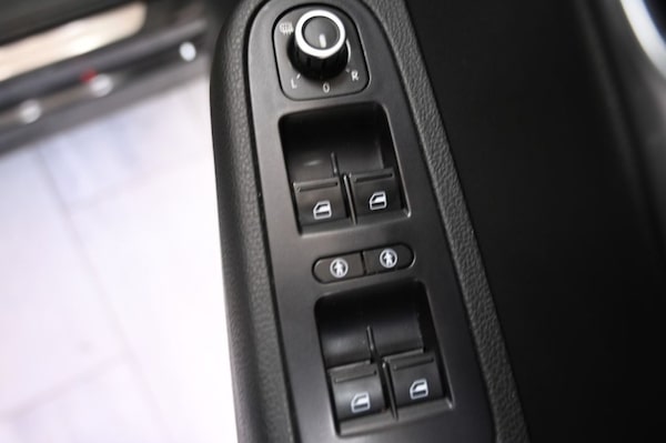 Used Volkswagen Sharan 2012 for sale - 76080307: Photo 34