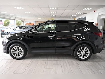 Used Hyundai Santa Fe 2016 for sale - 75929612: Photo