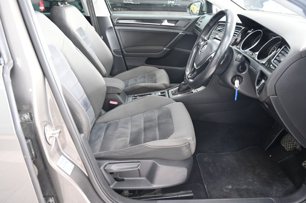 Used Volkswagen Golf 2013 for sale - 77764649: Photo 17