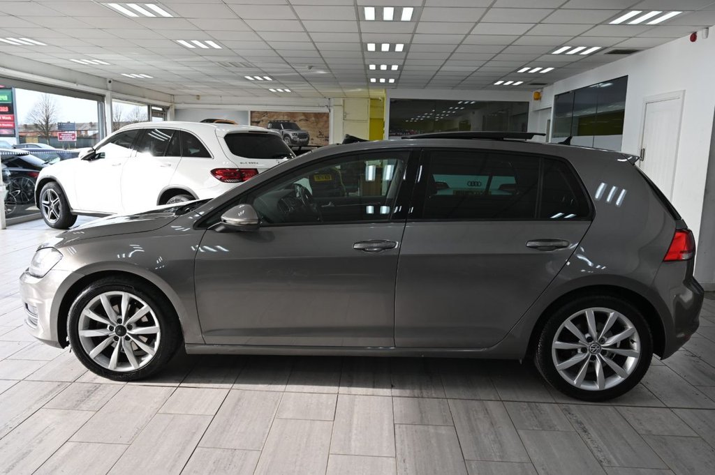 Used Volkswagen Golf 2013 for sale - 77764649: Photo 4