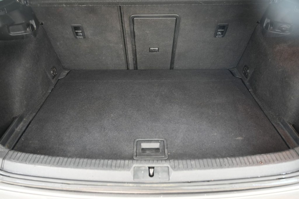 Used Volkswagen Golf 2013 for sale - 77764649: Photo 8