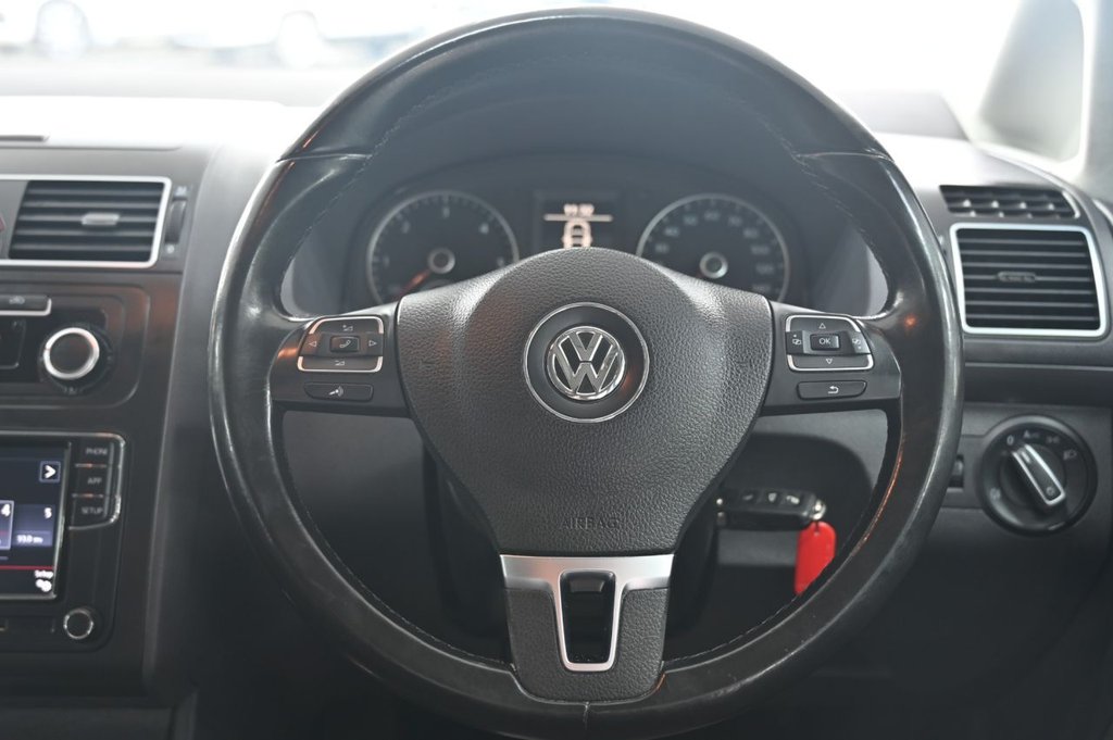 Used Volkswagen Touran 2013 for sale - 77885045: Photo 14