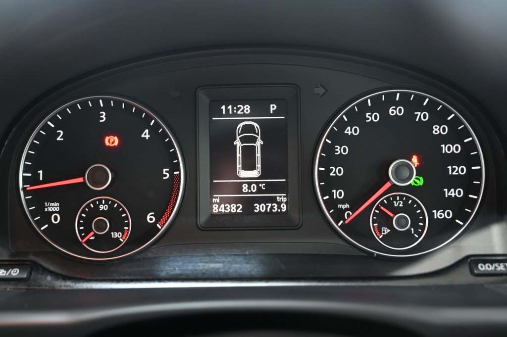 Used Volkswagen Touran 2013 for sale - 77885045: Photo 23