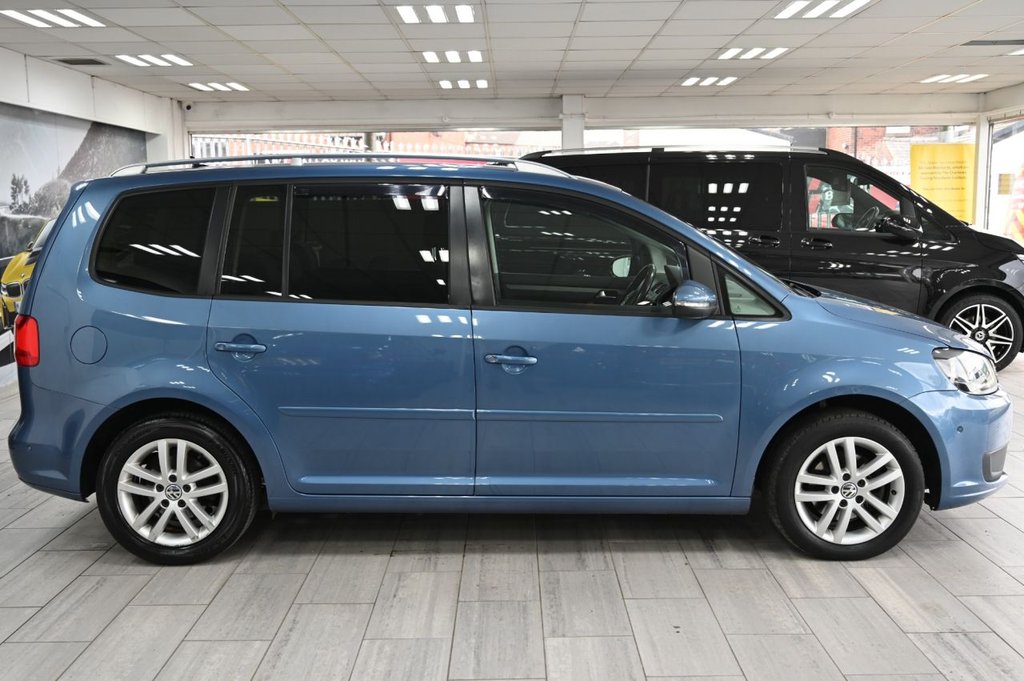 Used Volkswagen Touran 2013 for sale - 77885045: Photo 3