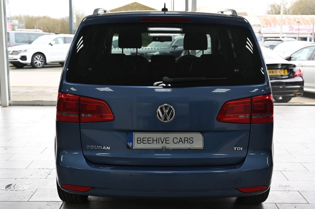 Used Volkswagen Touran 2013 for sale - 77885045: Photo 8