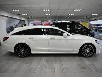 Used Mercedes-Benz CLS 2015 for sale - 77302141: Photo