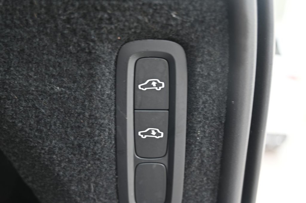 Vehicle 44