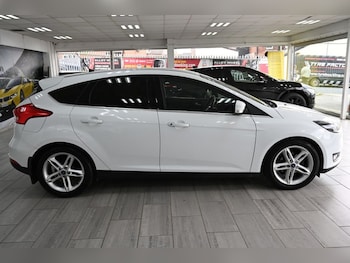 Used Ford Focus 2016 for sale - 78702352: Photo