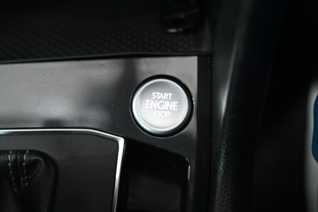 Used Volkswagen Tiguan 2020 for sale - 77621476: Photo 40