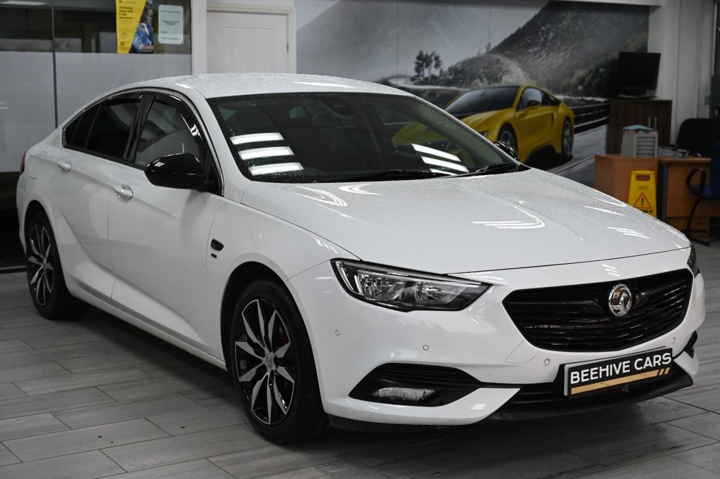 Used Vauxhall Insignia 2018 for sale - 77879477: Photo 2