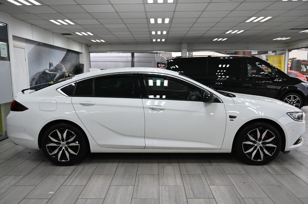 Used Vauxhall Insignia 2018 for sale - 77879477: Photo 3