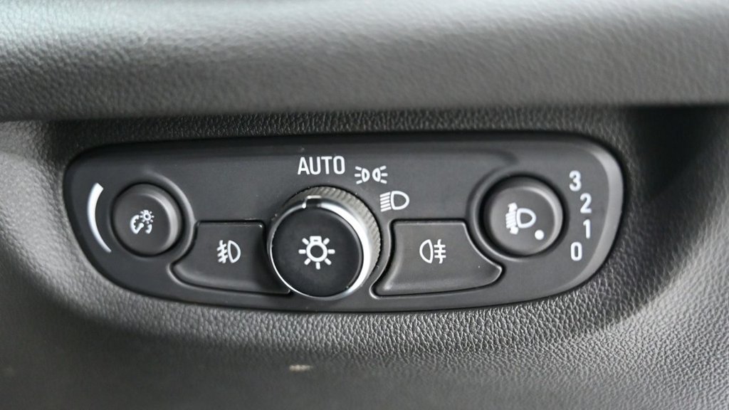 Used Vauxhall Insignia 2018 for sale - 77879477: Photo 35