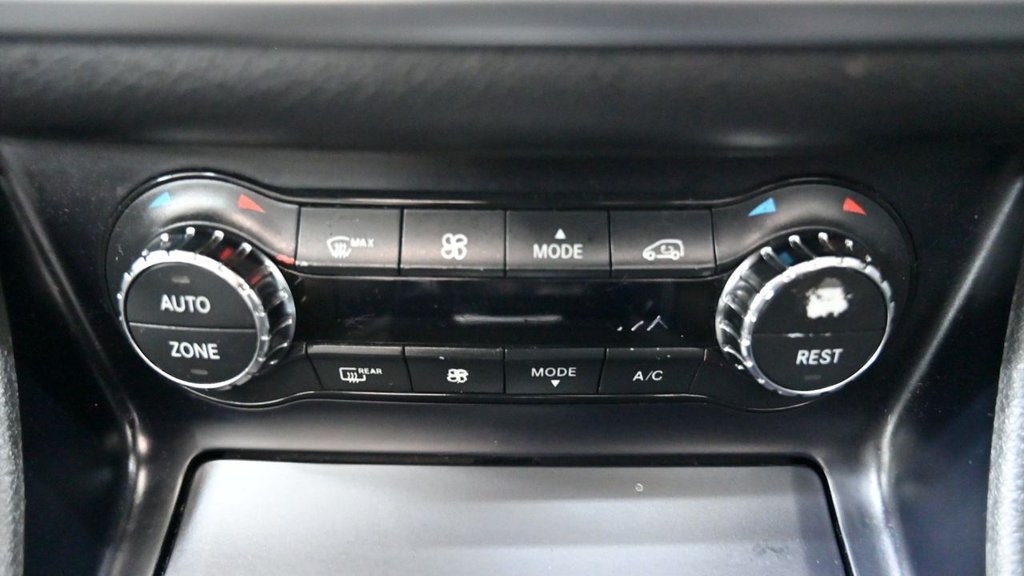 Used Mercedes-Benz CLA 2016 for sale - 77608419: Photo 33