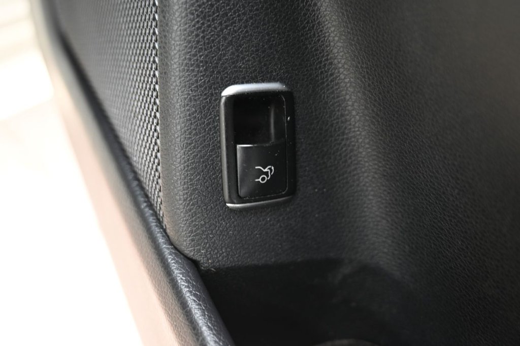 Used Mercedes-Benz CLA 2016 for sale - 77608419: Photo 36