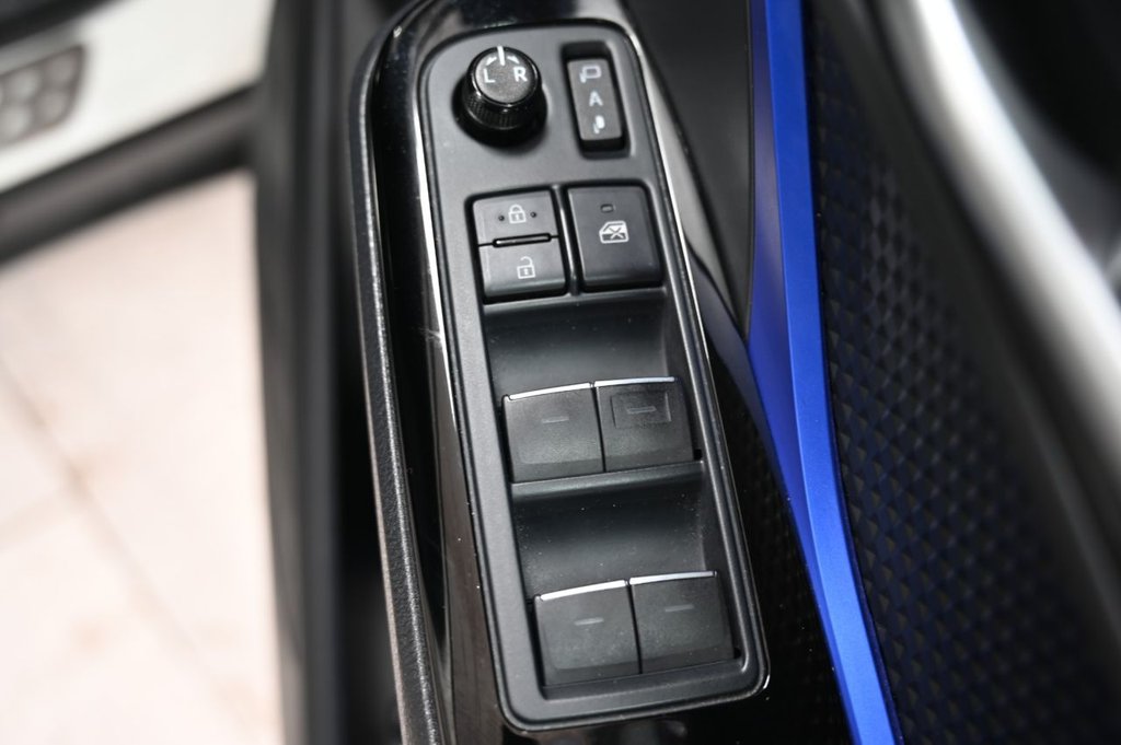 Used Toyota C-HR 2020 for sale - 77632004: Photo 32