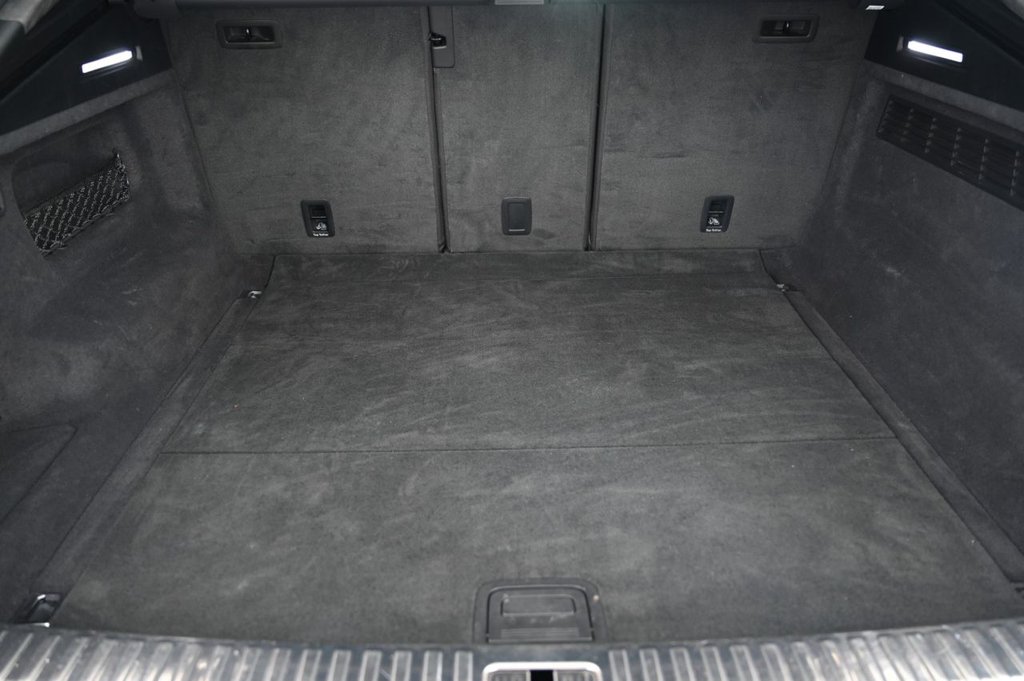 Used Audi Q8 2020 for sale - 76367587: Photo 11