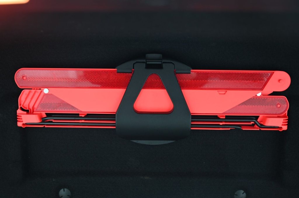 Used Mercedes-Benz E Class 2014 for sale - 77879604: Photo 34