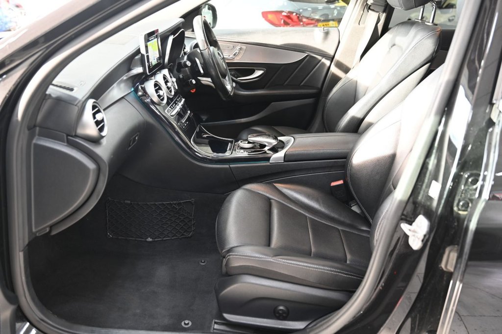 Used Mercedes-Benz C Class 2014 for sale - 76961963: Photo 16