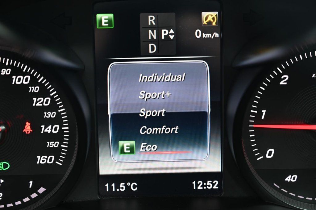 Used Mercedes-Benz C Class 2015 for sale - 77764881: Photo 22