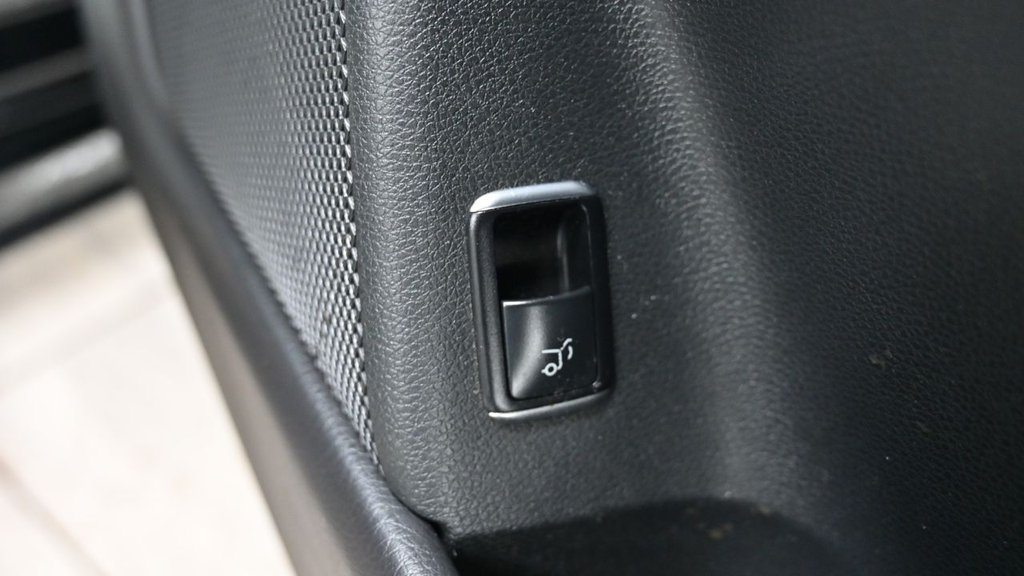 Used Mercedes-Benz CLA 2016 for sale - 76883255: Photo 38