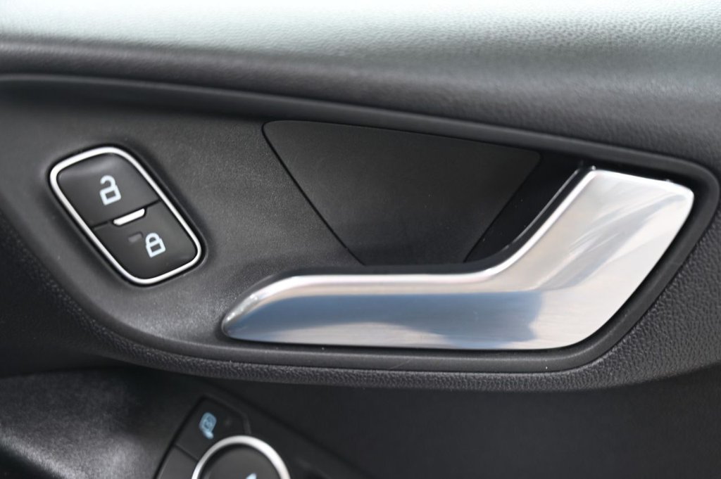 Used Ford Fiesta 2018 for sale - 78180835: Photo 29