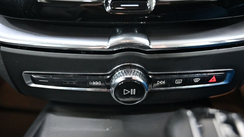 Used Volvo XC60 2018 for sale - 77383583: Photo 29