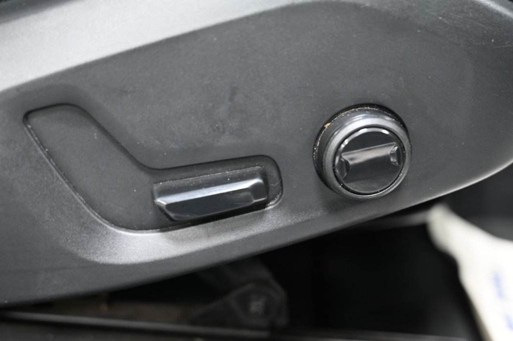 Used Volvo XC60 2018 for sale - 77383583: Photo 35