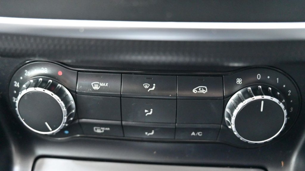 Used Mercedes-Benz A-Class 2014 for sale - 76367461: Photo 26