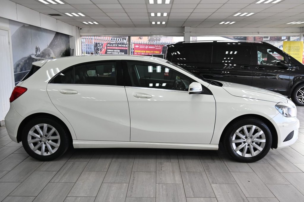 Used Mercedes-Benz A-Class 2014 for sale - 76367461: Photo 3