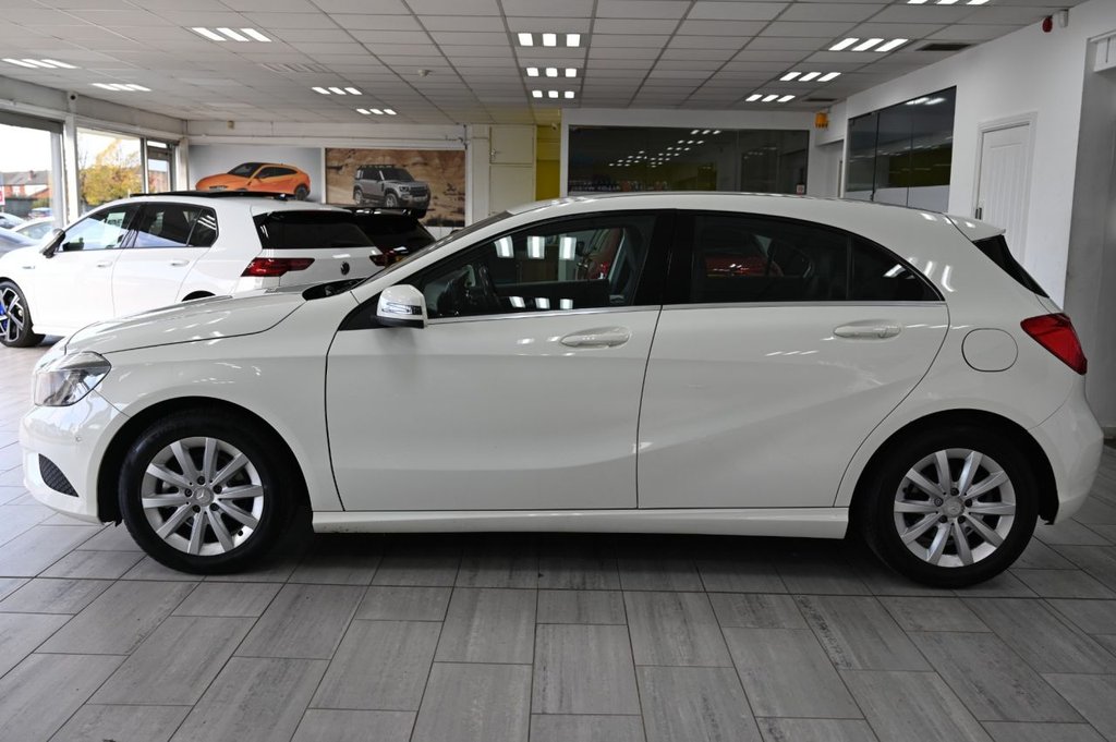 Used Mercedes-Benz A-Class 2014 for sale - 76367461: Photo 4