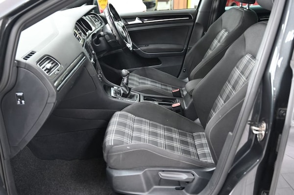 Used Volkswagen Golf 2016 for sale - 76236158: Photo 16