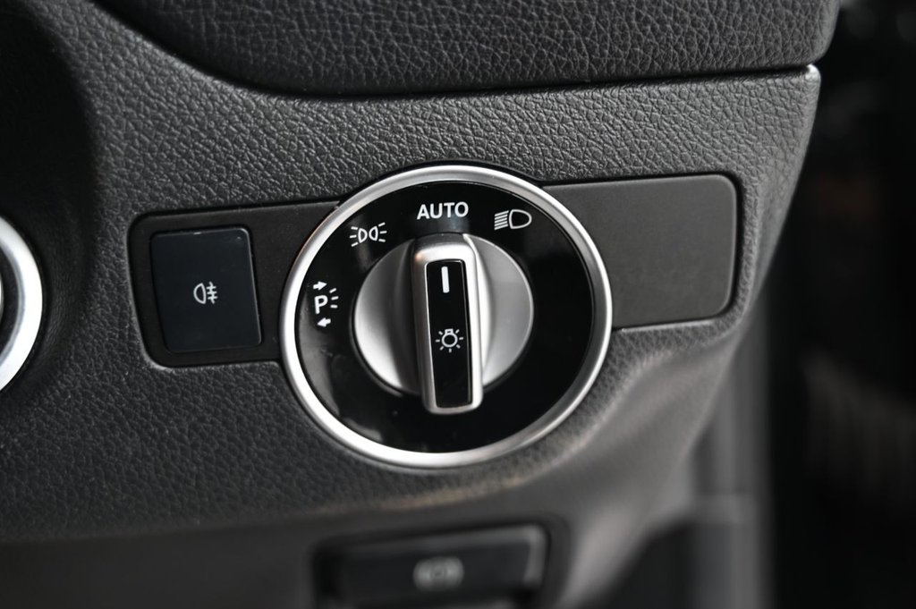 Used Mercedes-Benz GLA 2017 for sale - 76535628: Photo 28