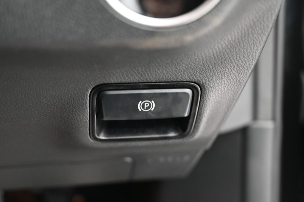 Used Mercedes-Benz GLA 2017 for sale - 76535628: Photo 29