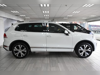 Used Volkswagen Touareg 2016 for sale - 75596808: Photo
