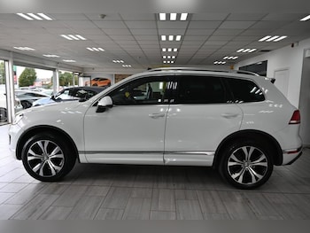 Used Volkswagen Touareg 2016 for sale - 75596808: Photo