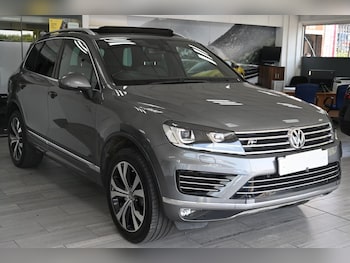 Used Volkswagen Touareg 2015 for sale - 79371105: Photo