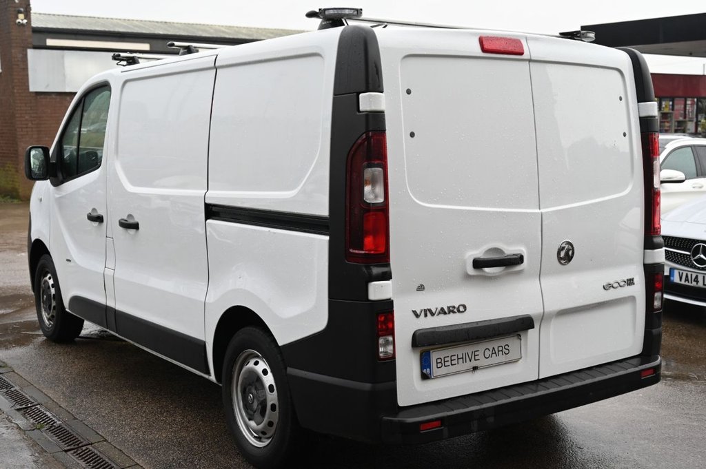 Used Vauxhall Vivaro 2015 for sale - 77301890: Photo 11