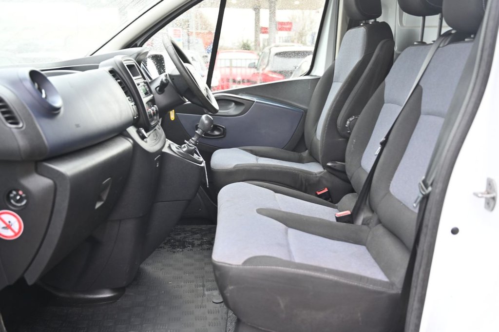 Used Vauxhall Vivaro 2015 for sale - 77301890: Photo 16