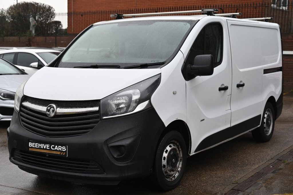 Used Vauxhall Vivaro 2015 for sale - 77301890: Photo 2