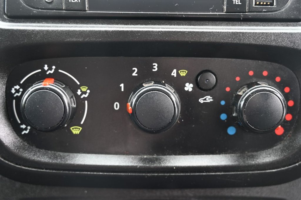 Used Vauxhall Vivaro 2015 for sale - 77301890: Photo 23