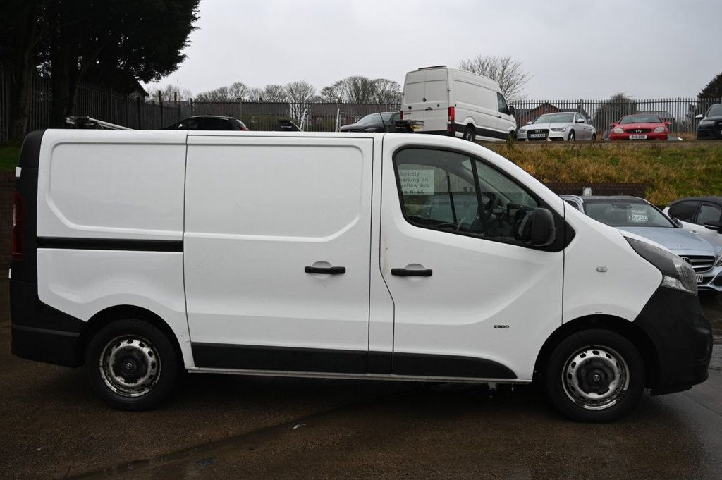 Used Vauxhall Vivaro 2015 for sale - 77301890: Photo 3