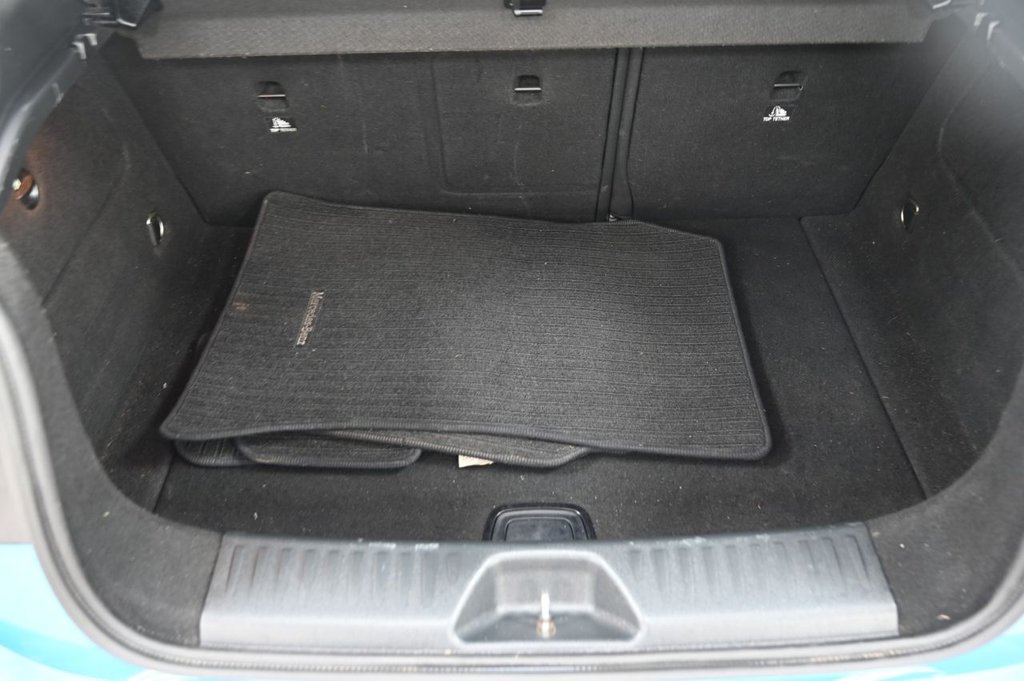 Used Mercedes-Benz A-Class 2015 for sale - 77563779: Photo 12