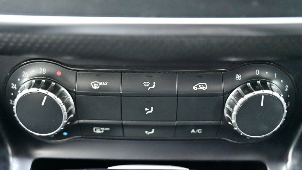 Used Mercedes-Benz A-Class 2015 for sale - 77563779: Photo 27