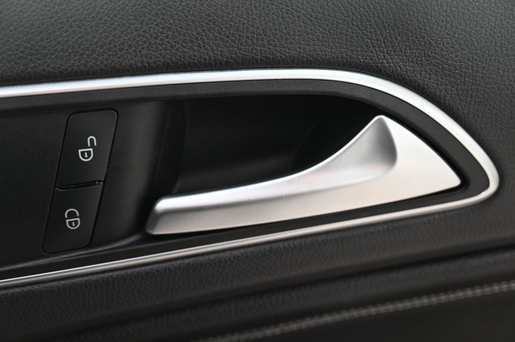 Used Mercedes-Benz A-Class 2015 for sale - 77563779: Photo 30