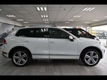 Used Volkswagen Touareg 2017 for sale - 74893508: Photo